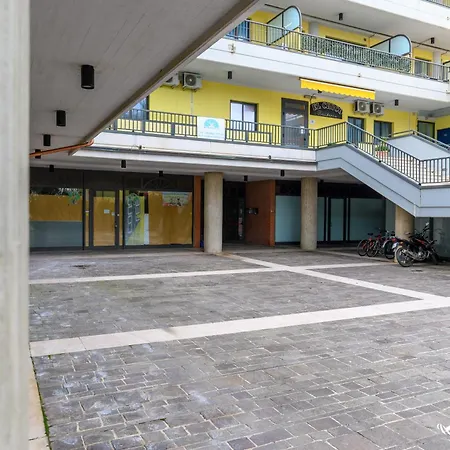 Open Space Asya - Invacanza